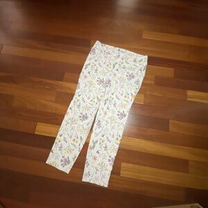 Old Navy Floral chino Pants size 8 Pixie Pants